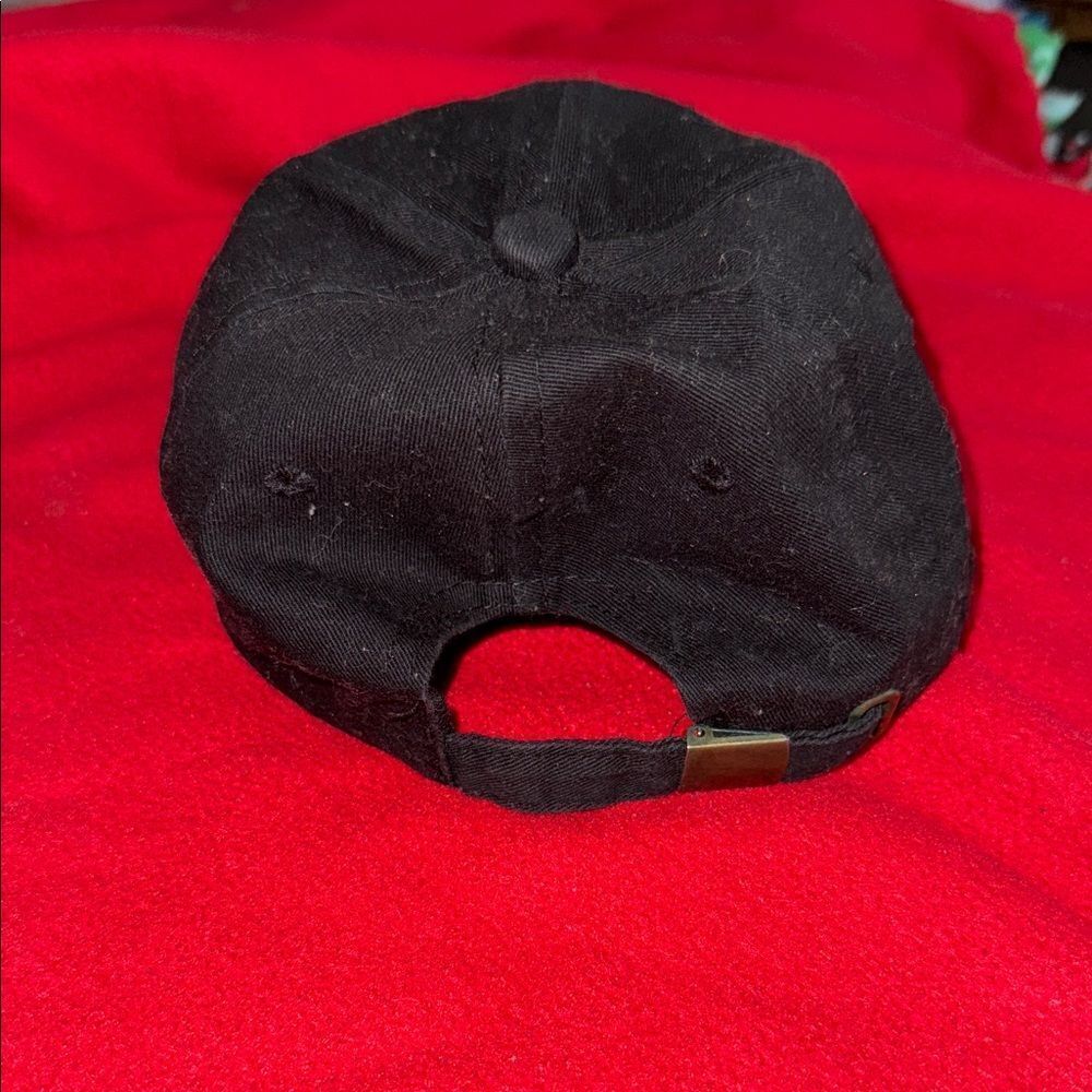 Black Embroidered Cap - Picture 3 of 6
